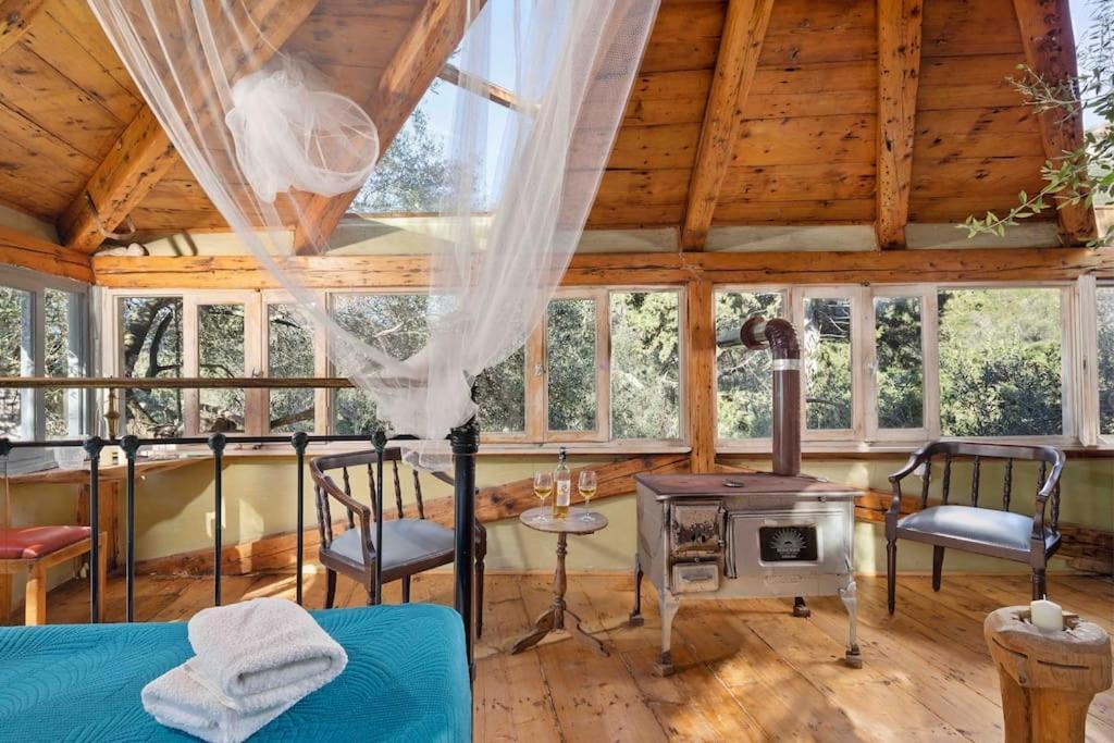 Paramonas  Margaritis'S Treehouseヴィラ エクステリア 写真
